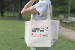 フェアトレードコットントート（M）内ポケ付