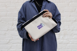 ストラップポーチ（M）