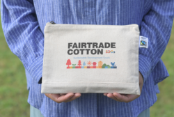 フェアトレードコットンぺたんこポーチ（M）