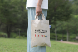 フェアトレードコットンA4フラットバッグ