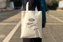 コットンA4スクエアバッグ