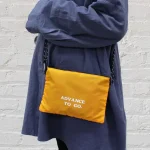リップミニサコッシュ