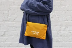 リップミニサコッシュ