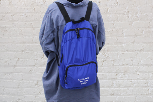 ナイロンパッカブル デイバッグ