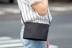 サコッシュミニ